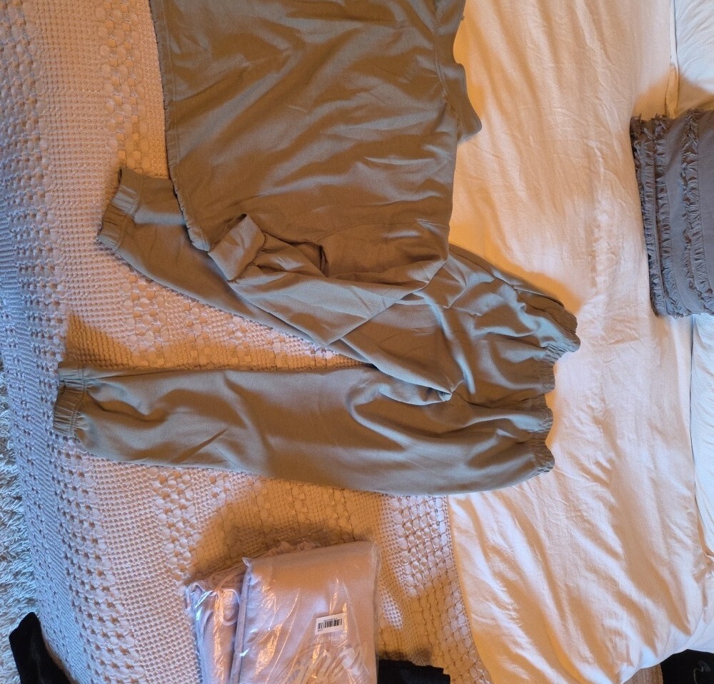 Classic Mint Quarter-Zip Joggers Set Lg - Picture 5 of 5